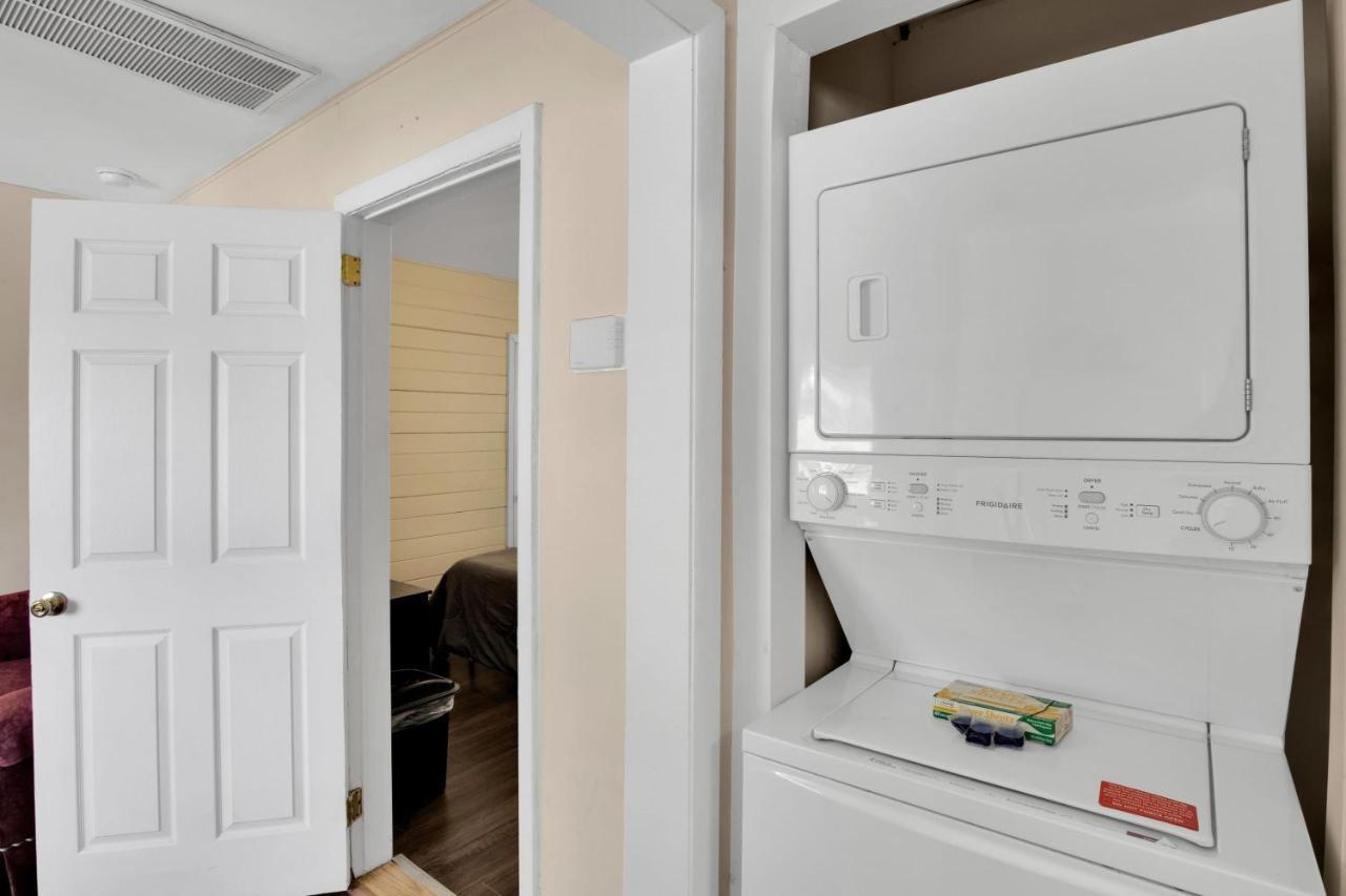 2-Bedroom Pet-Friendly Apartment In East نوكسفيل المظهر الخارجي الصورة
