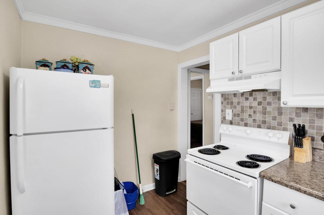 2-Bedroom Pet-Friendly Apartment In East نوكسفيل المظهر الخارجي الصورة