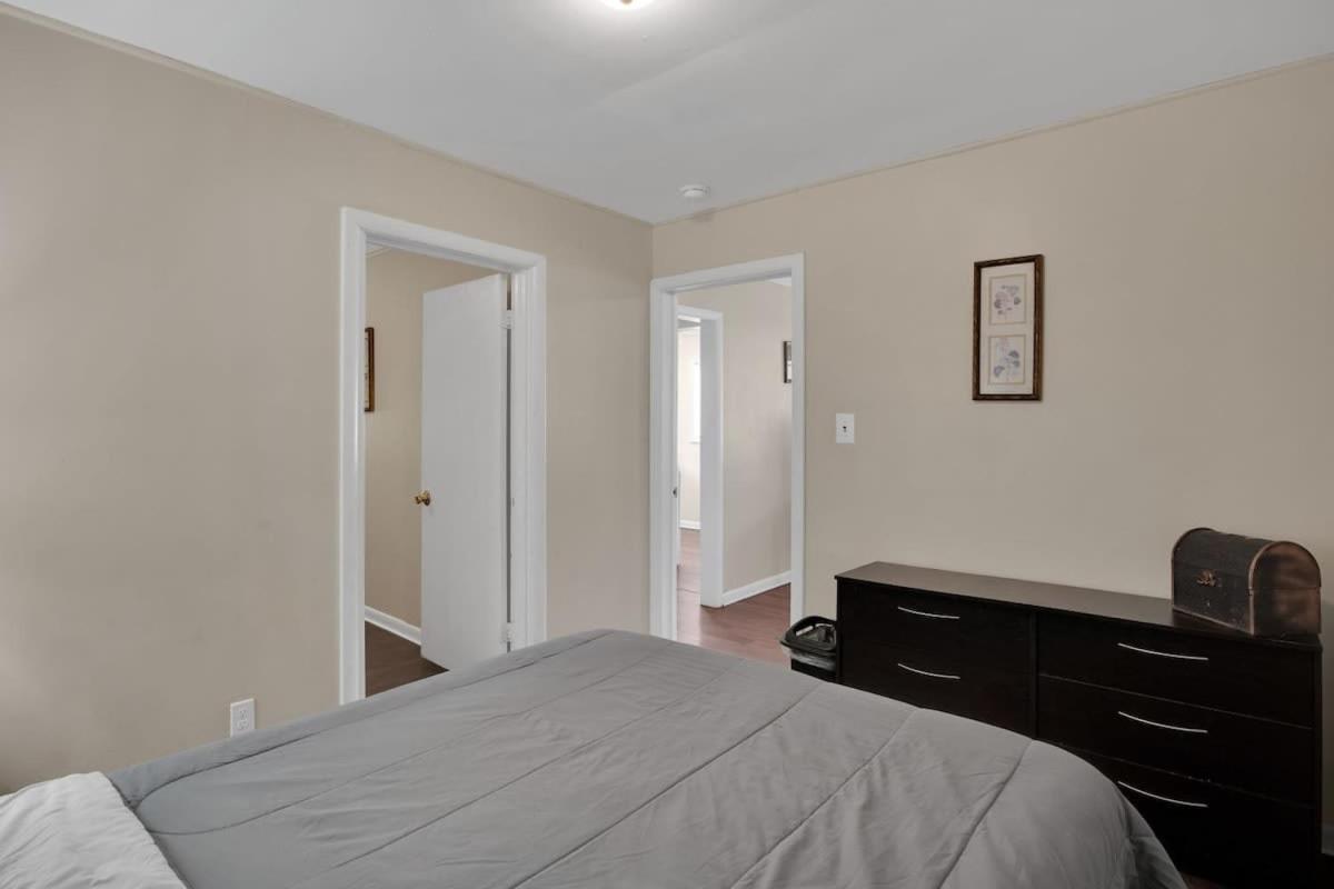 2-Bedroom Pet-Friendly Apartment In East نوكسفيل المظهر الخارجي الصورة